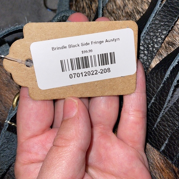 Brindle cow hide side tote - Picture 5 of 6